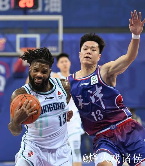 鲍威尔:重塑防守基础,实现球队优先目标 鲍威尔:重塑防守基础,实现球队优先目标