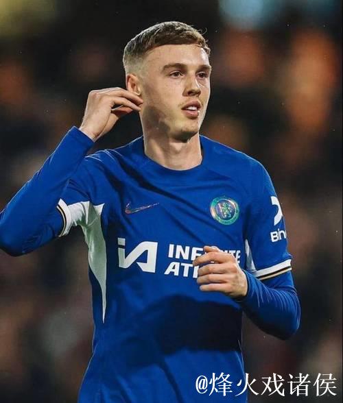 帕克:英超本季或再现蓝狐奇迹,曼联需抓住机会冲击前四 帕克:英超本季或再现蓝狐奇迹,曼联需抓住机会冲击前四